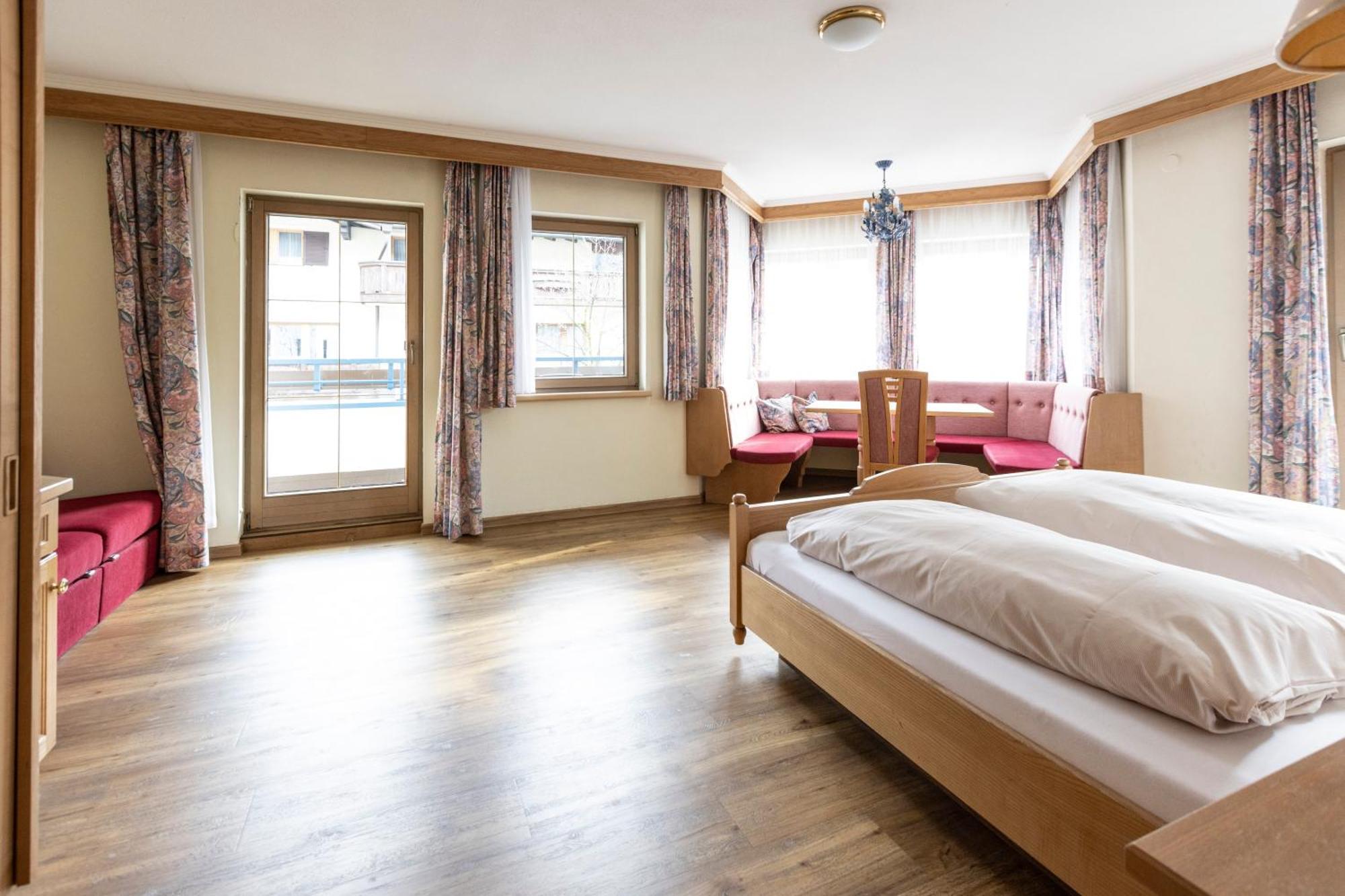 Heart Hotel Nordstern Mayrhofen Ngoại thất bức ảnh