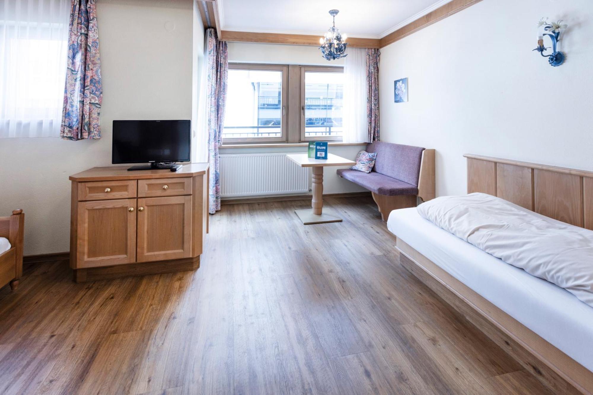 Heart Hotel Nordstern Mayrhofen Ngoại thất bức ảnh