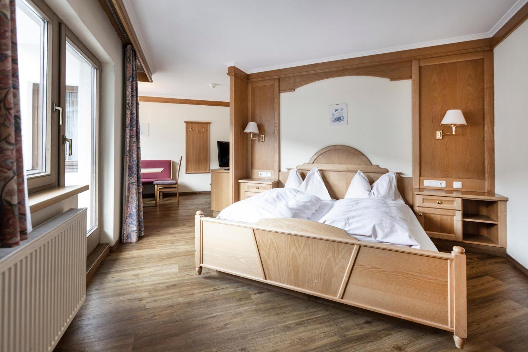 Heart Hotel Nordstern Mayrhofen Ngoại thất bức ảnh
